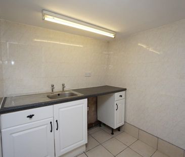 2 bedroom House To Let - Photo 5