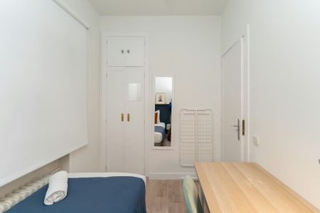Calle de Ayala, Madrid, Community of Madrid 28001 - Photo 4
