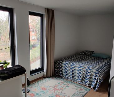 Gezellige kamer beschikbaar in modern appartement - Foto 1