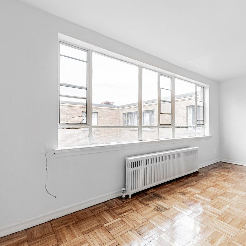 For Lease - 2515 Eglinton Avenue Unit# 104, Toronto, Ontario - Photo 1