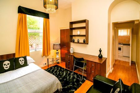 1 bedroom flat to rent - Photo 2