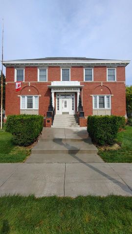 3255 Sandwich Street apartment — Windsor, ON (1-Bedroom) - 1 Bedroom - Photo 3