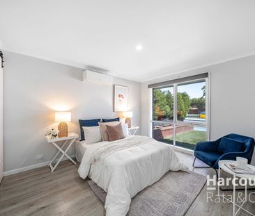 Prime Epping location! Stunning Epping Family Home! - Photo 2