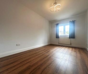 2 bedroom property to rent - Photo 3