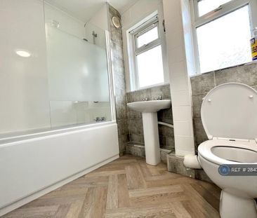 3 bedroom terraced house to rent - Photo 6