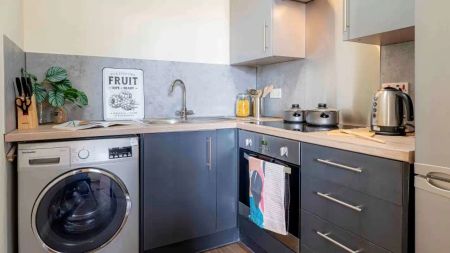 Platinum 1 Bed - Photo 5