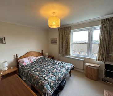 Rookwood Court, Guildford, Surrey, GU2 - Photo 2