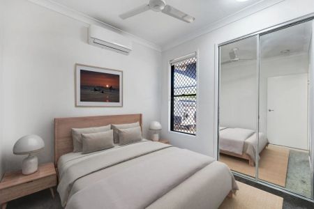 Sophisticated Comfort - Photo 3