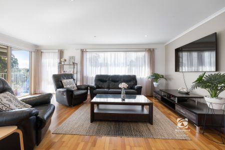 WONDERFUL VIEWS - PRIVATE ROAD - Photo 2