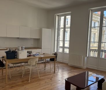 Location Appartement 3 pièces 70m² BORDEAUX 33300 - Photo 3