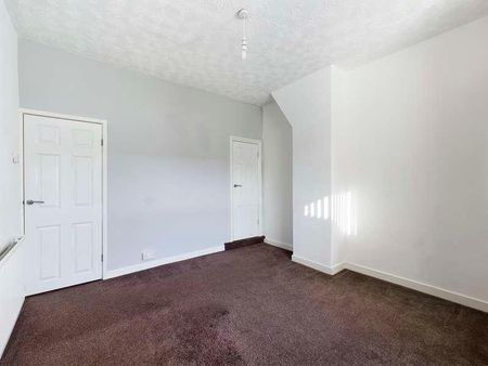 Newfield Street, Tunstall, Stoke-on-trent, ST6 - Photo 3