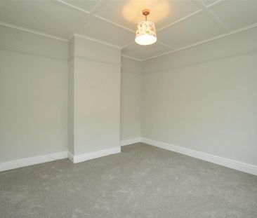 3 bedroom detached bungalow to rent - Photo 6