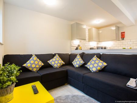 6 Bed Semi-Detached House, Hornby Road, BN2 - Photo 5