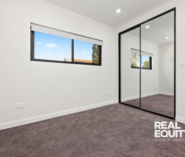 2/165 Epsom Road, Chipping Norton NSW 2170 - Townhouse For Rent | D... - Photo 2