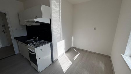 Pronájem bytu 1+1 31 m² - Fotografie 3