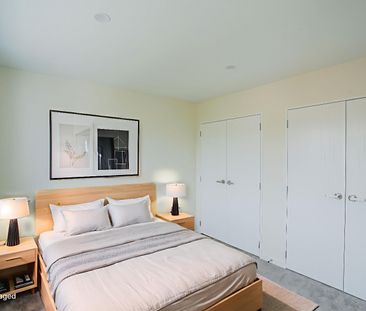 Brand-New & Spacious!! - Photo 4