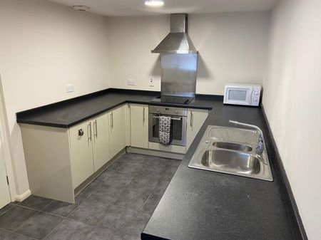 Student Apartment 4 bedroom, Crookesmoor, Sheffield - Photo 5