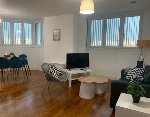 2 bedroom apartment to rent - Photo 1