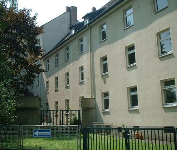 *hochwertig modernisierte Altbauwohnung im EG*Tageslichtbad* - Foto 2