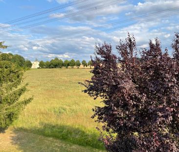 Schöne 3-Raum-Dachgeschosswohnung mit Einbauküche und Stellplatz - Photo 6
