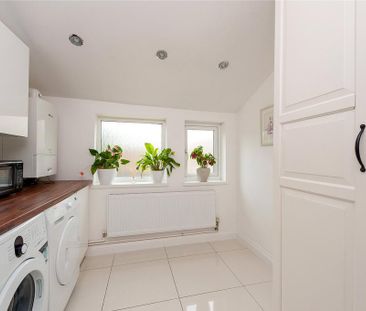 3 bedroom terraced house to rent - Photo 6