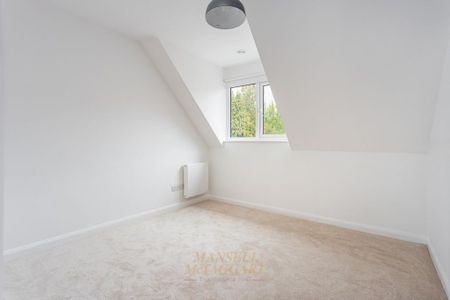 4 bedroom terraced house to rent - Photo 5