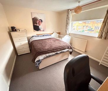 3 bedroom terraced house to rent - Photo 6