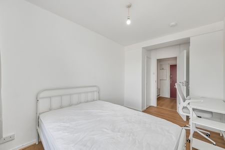 Room in a Shared Flat, Coniston House, SE5 - Photo 2