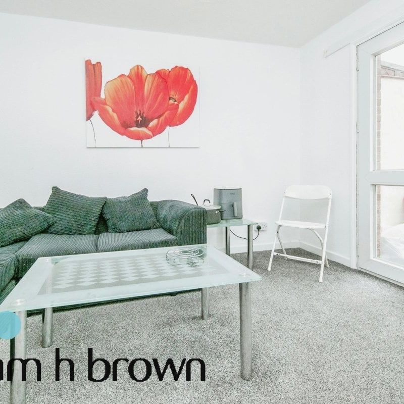 Holborough Close - Photo 1