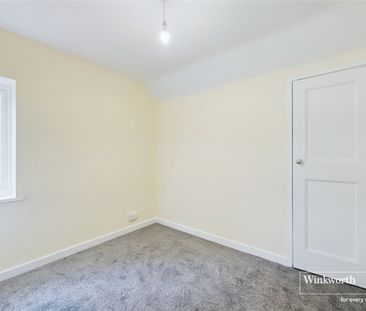 Reading Road, Lower Basildon, Reading, Berkshire, RG8 - Photo 2