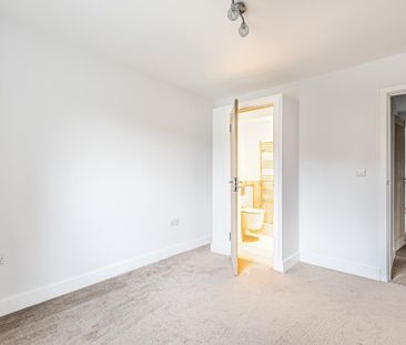 3 bedroom apartment to rent - Photo 6