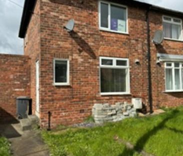 2 bedroom semi-detached house to rent - Photo 4