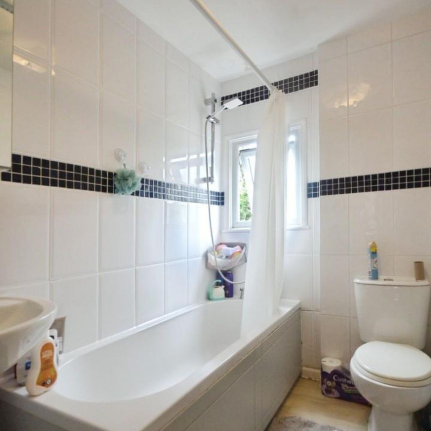 3 bedroom House To Let Total Size: 862 SQ FT - Photo 1