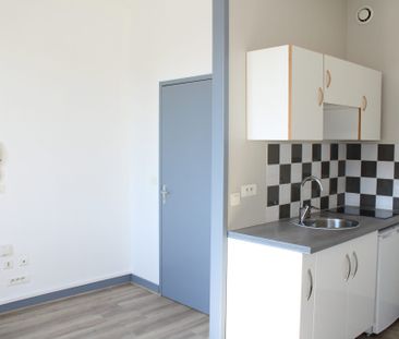 T1 DE 21M² RÉNOVÉ – Limoges- Location- Etudiant - Photo 3