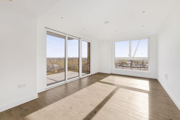 3 bedroom flat to rent - Photo 1