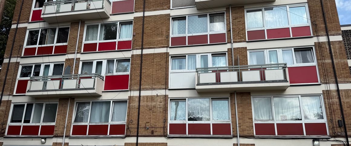 4 bedroom apartment to rent Milverton House, Cottage Grove, Southsea, PO5 - Photo 1