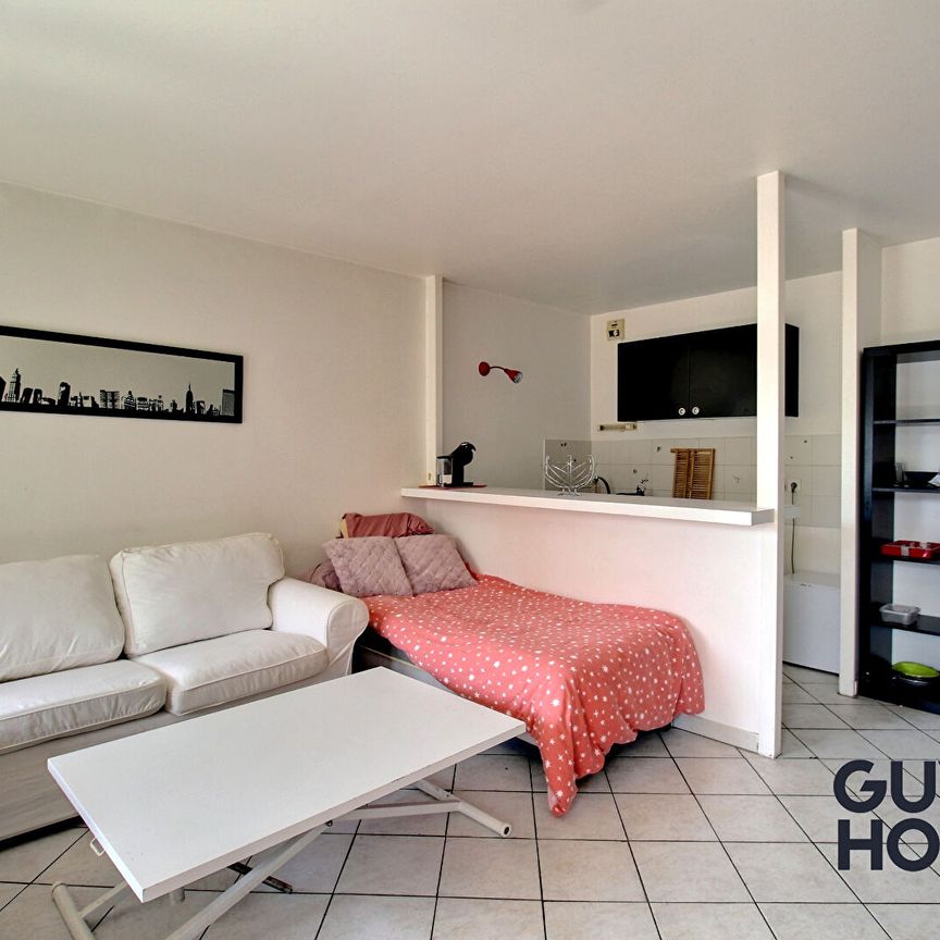 Studio Meublé - Balcon - Garage - Photo 1