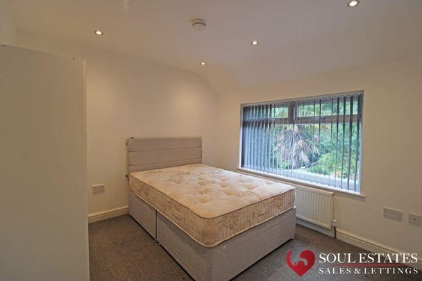 Auckland Road Smethwick B67 7AU - Photo 1