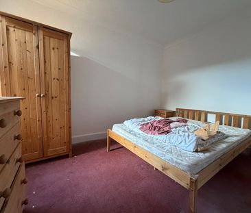 3 Bed Terraced House, South Road, SO17 - Photo 4