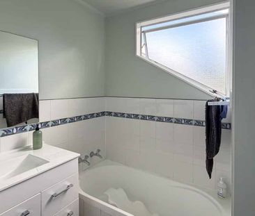 Relax on Ridgeway - Photo 4