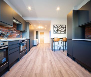 Luxury Double En-suite with Kitchenette Loft Room Room 4 - Photo 1