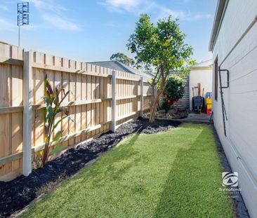 PERFECT POSITION ON PEARSON - Photo 3