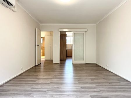 10/540 Glen Huntly Rd, Elsternwick VIC 3185 - Apartment For Rent | Domain - Photo 2