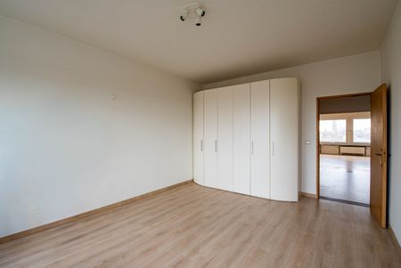 Lichtrijk 2-slaapkamerappartement met uitzicht op Antwerpen - Foto 2