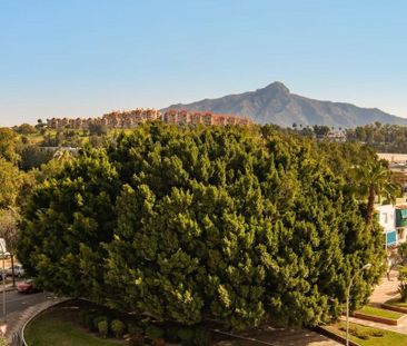 2 bedroom luxury Apartment for rent in Marbella, Spain - Photo 4