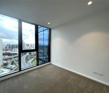 Amazing One Bedroom Apartment in Southbank!!!! - Photo 3