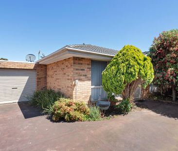 36 Warren Close, Narre Warren. - Photo 5