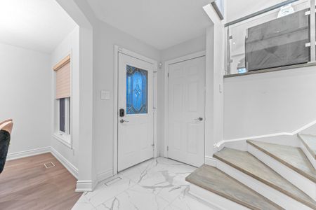 For Lease - 5358 Flatford Road, Mississauga, Ontario - Photo 4