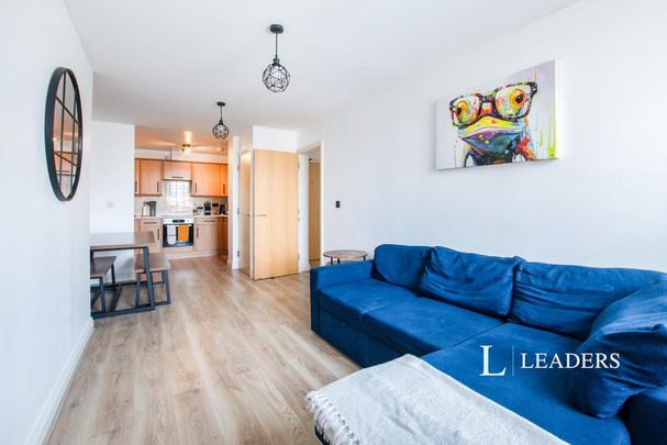 2 bedroom flat to rent - Photo 1