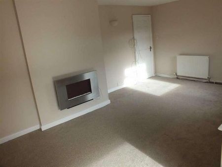 Ash Grove, Westbury, BA13 - Photo 2